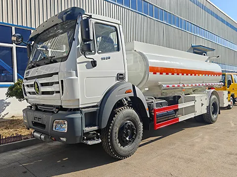 Camión cisterna de combustible 4×2