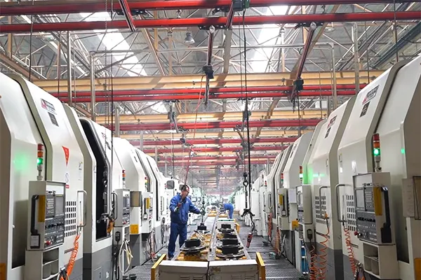 Taller de fabricación de piezas para camiones