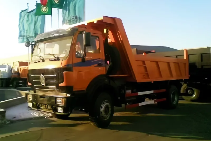 Camión volquete 4×2
