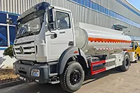 Camión cisterna de combustible 4×2