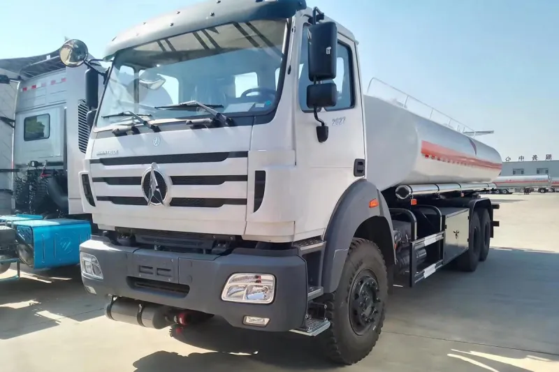 Camión cisterna de combustible 6×4